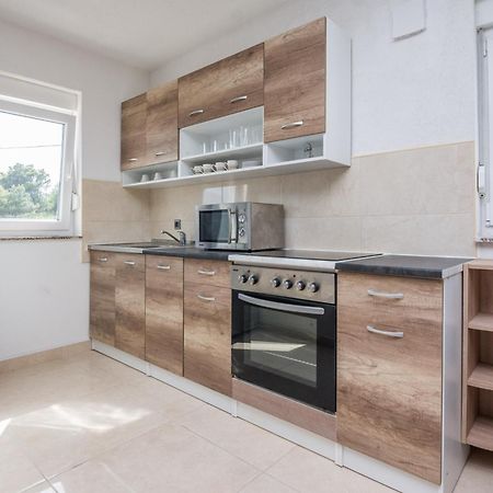 Plaza Ab Apartment Vir Luaran gambar