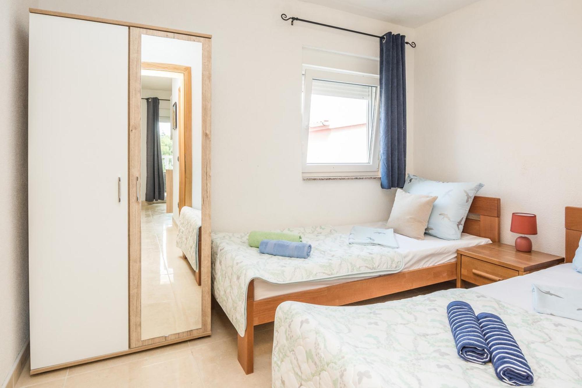 Plaza Ab Apartment Vir Bilik gambar